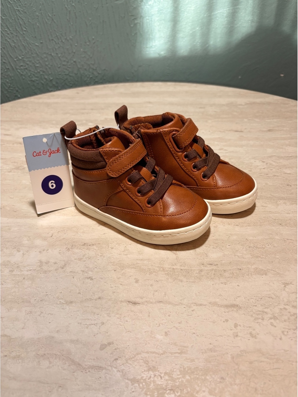 Cat & Jack Boys' Brown High-Top Sneakers Size 6